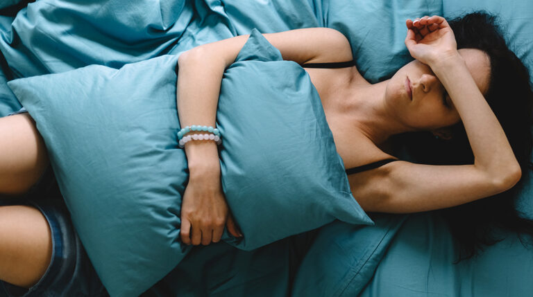 Types of Abdominal Pain: Sharp, Dull, Cramping, and When to Be ...